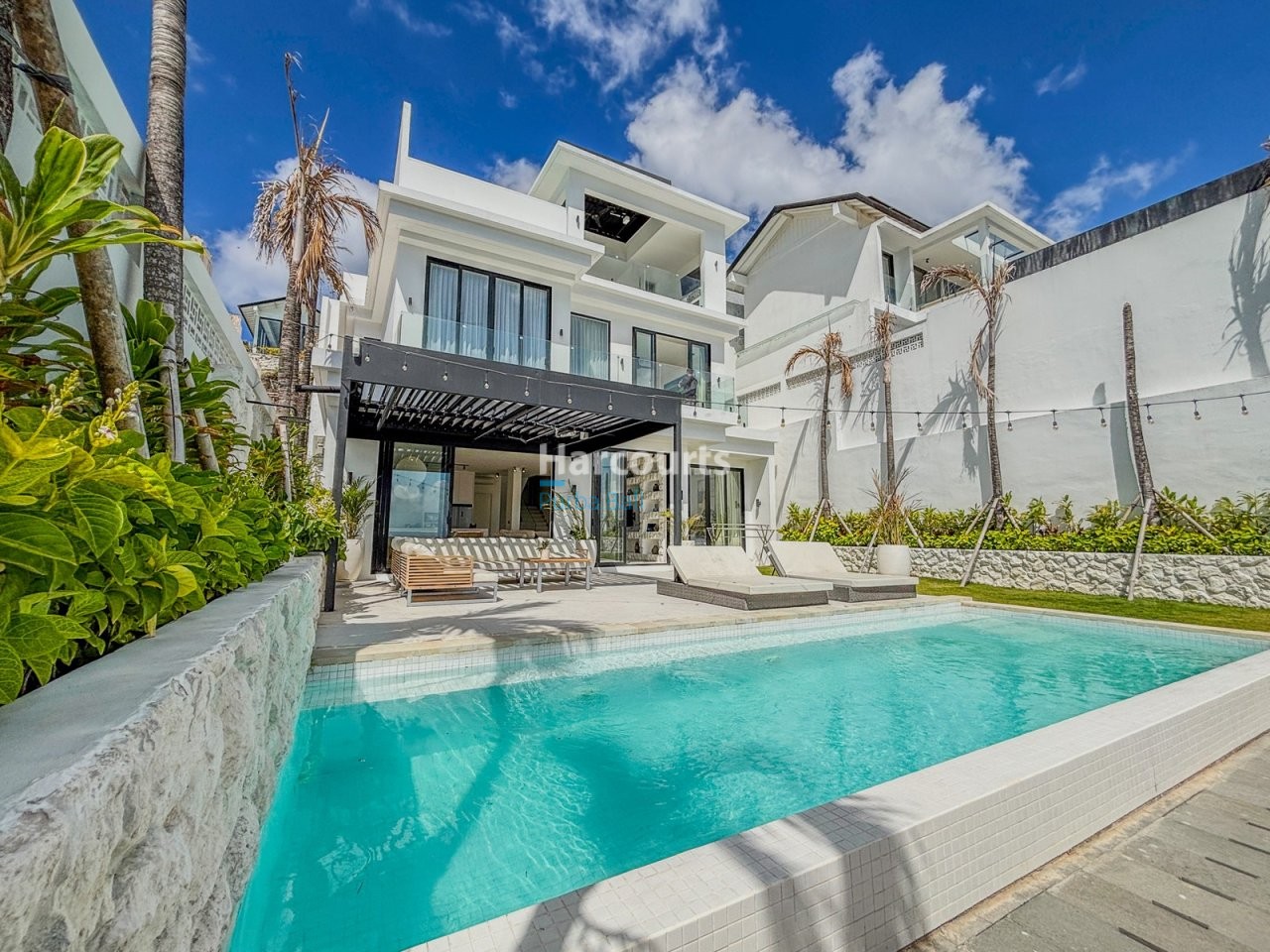 Perched Highest Point Bingin Tropical Modern