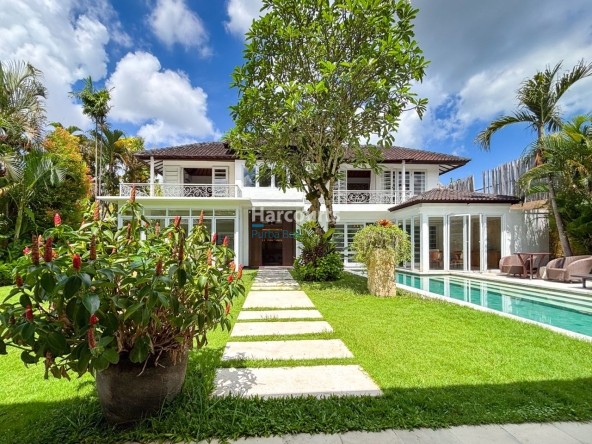Positioned One Seminyaks Most Property Investment