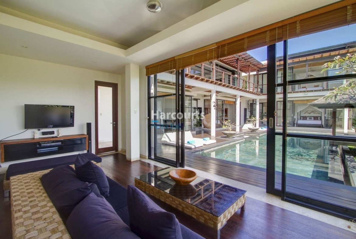 Positioned Within Prestigious Temple Luxury Living 1