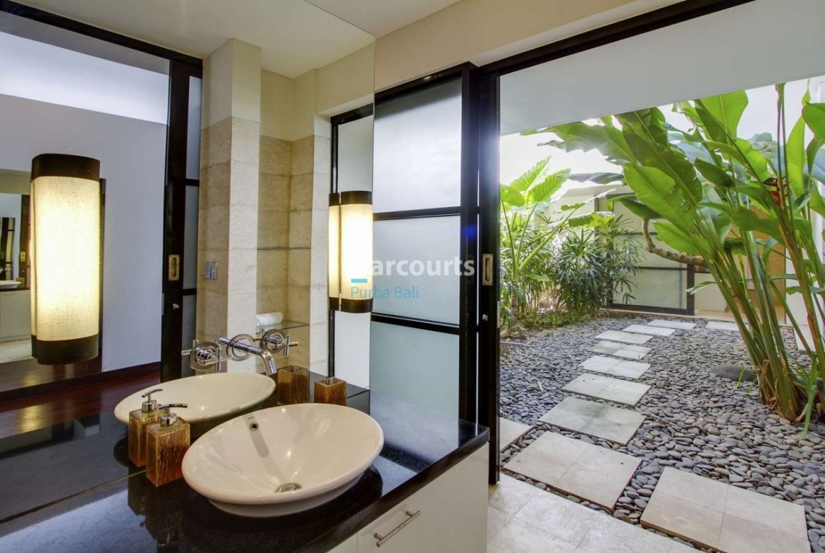 Positioned Within Prestigious Temple Ocean Breeze