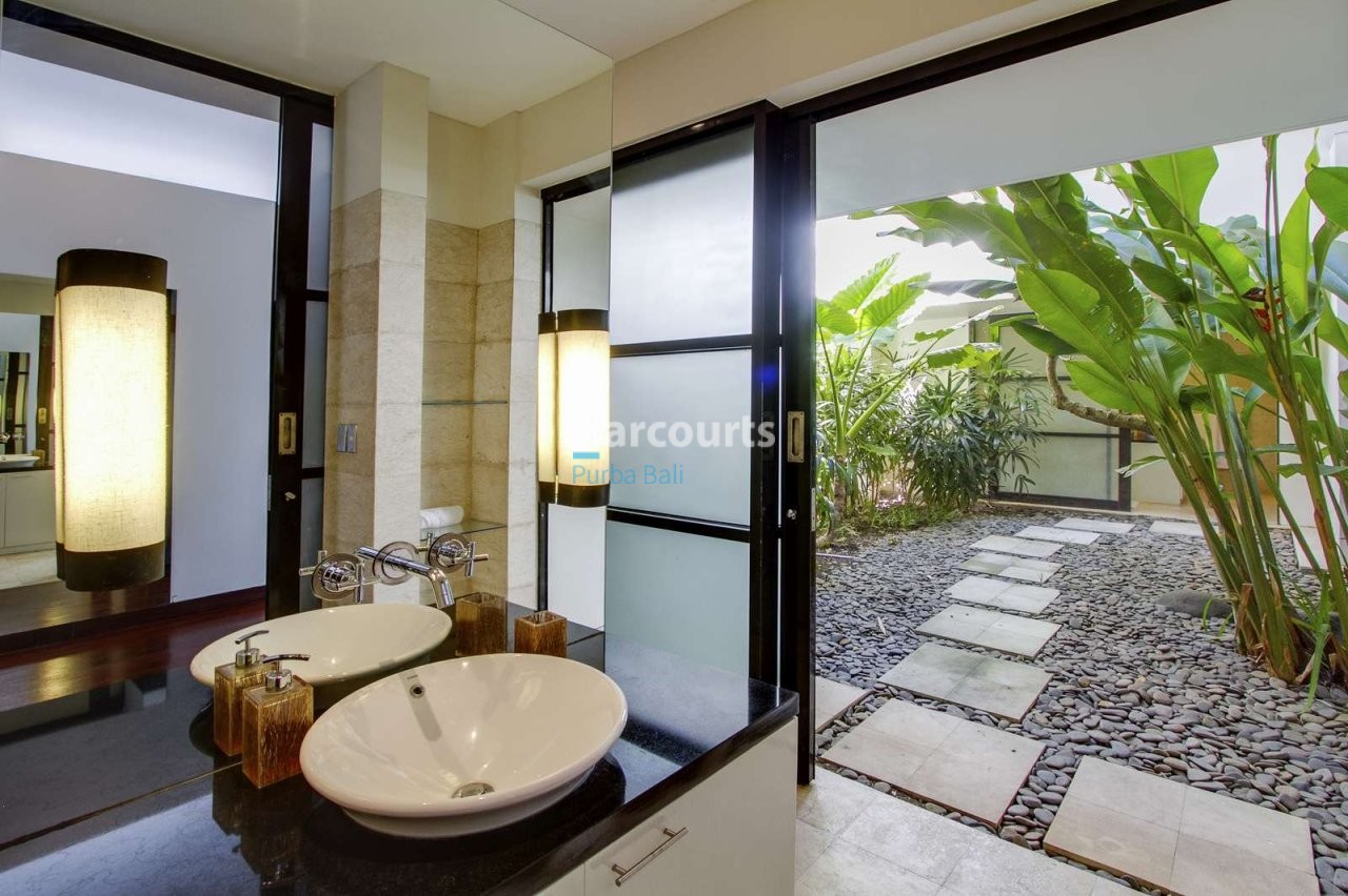 Positioned Within Prestigious Temple Ocean Breeze