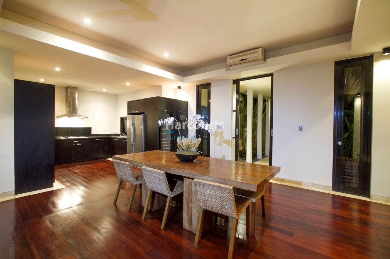 Positioned Within Prestigious Temple Ocean Breeze 1