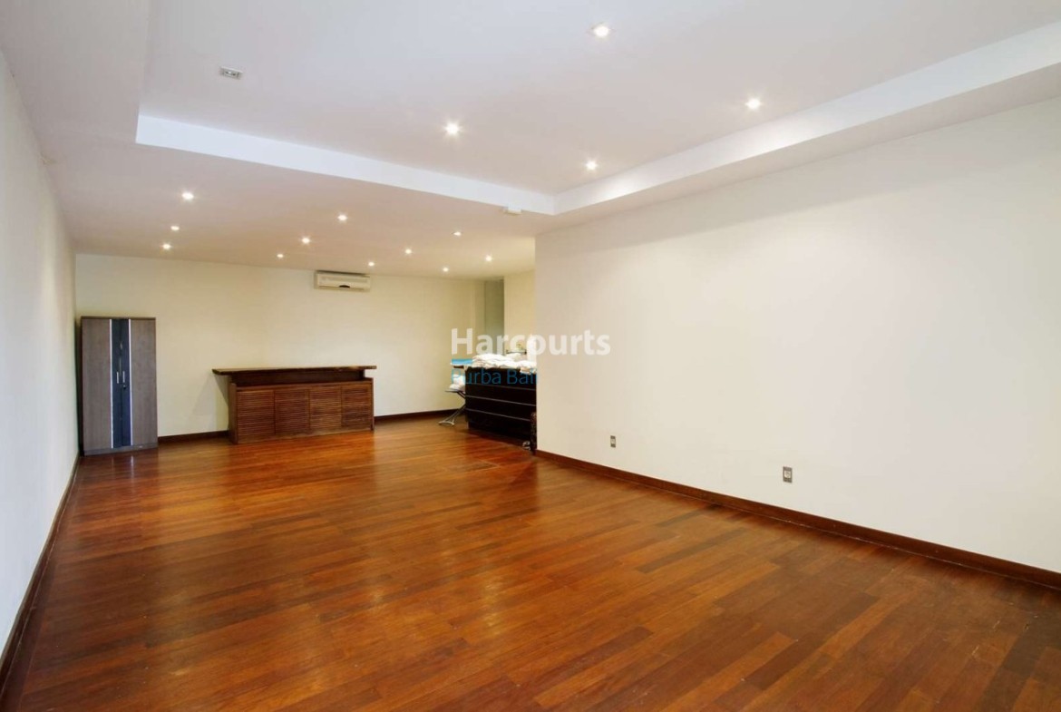 Positioned Within Prestigious Temple Property Investment 1