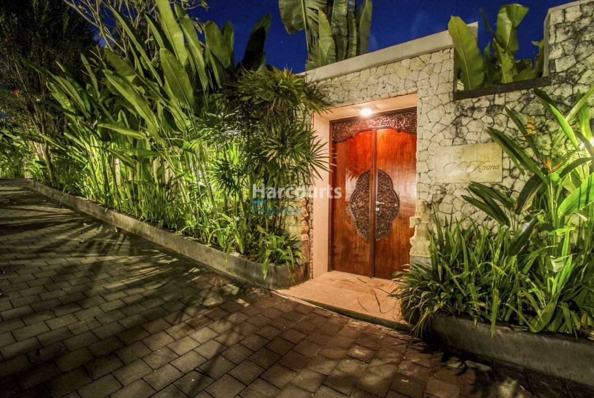 Positioned Within Prestigious Temple Real Estate Bali 1