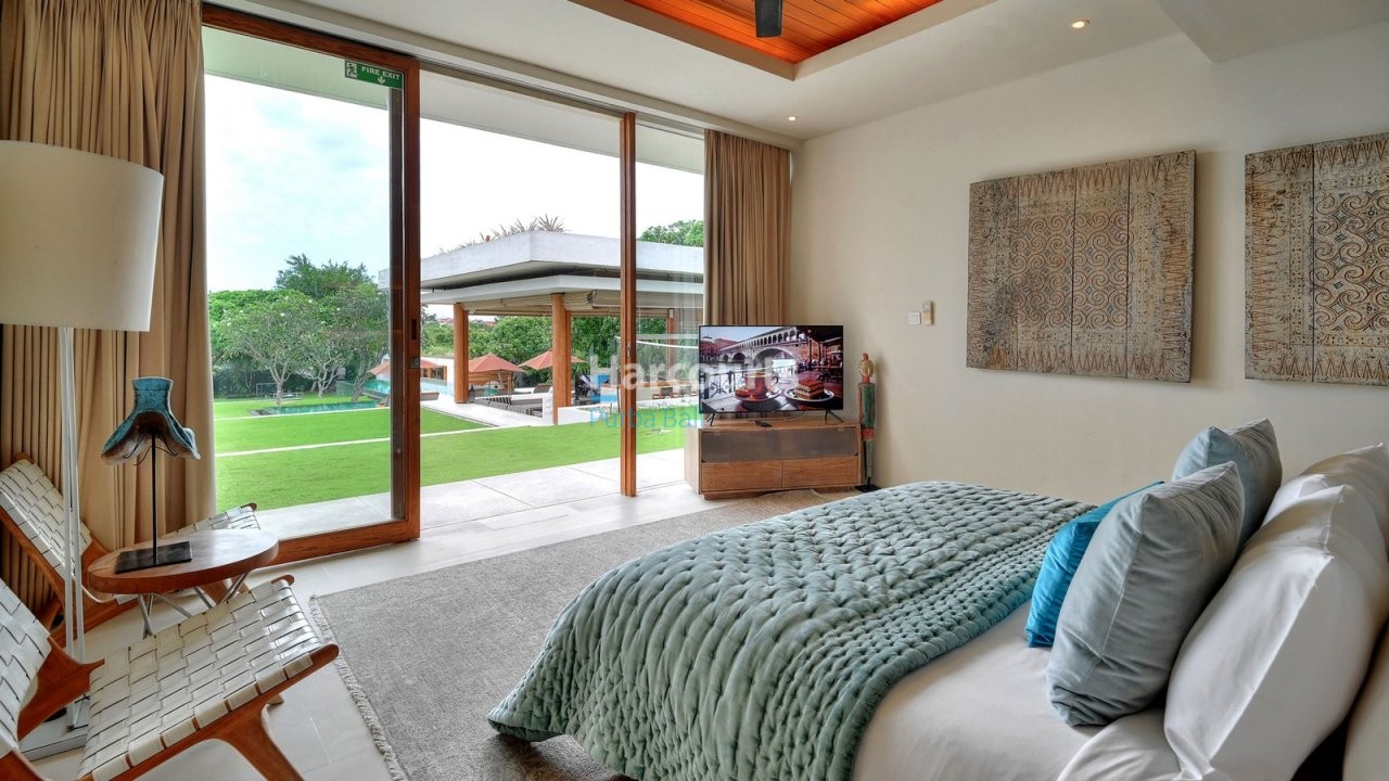 Set Within Quiet Low Density For Sale 1