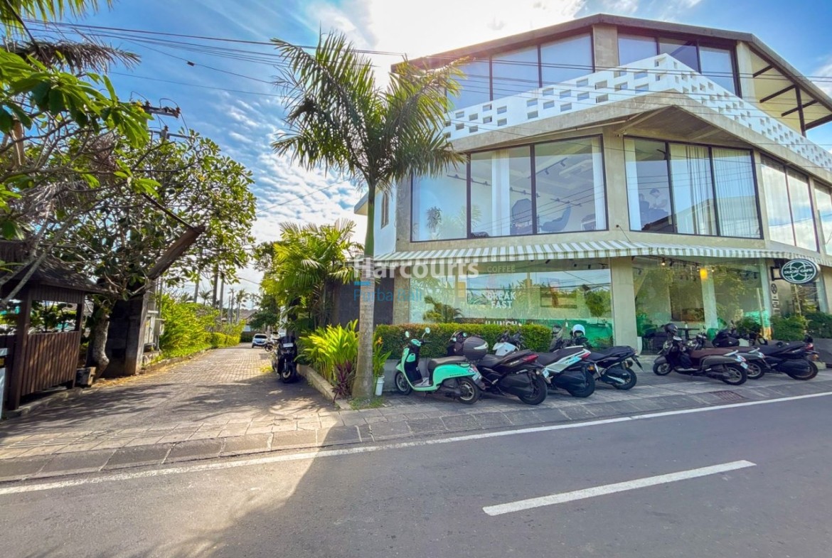 Situated One Canggus Most Ricefield View