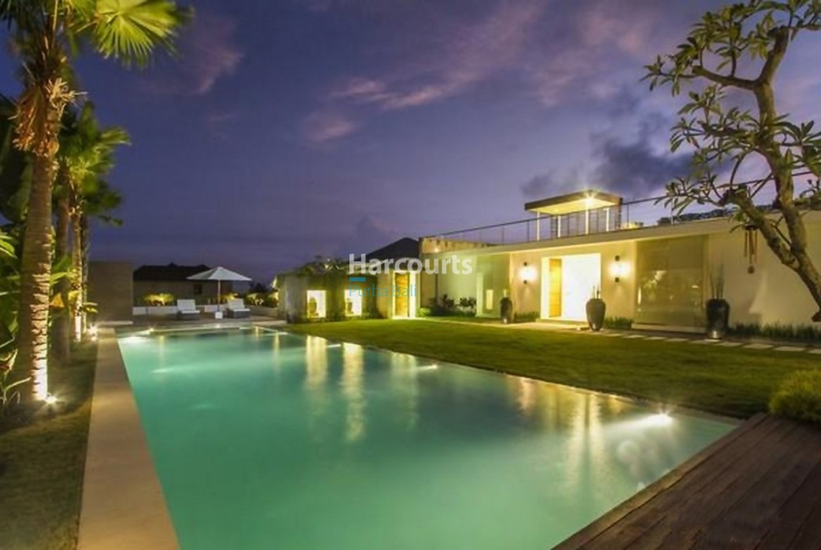 This Beautiful Bedroom Freehold Ocean Breeze