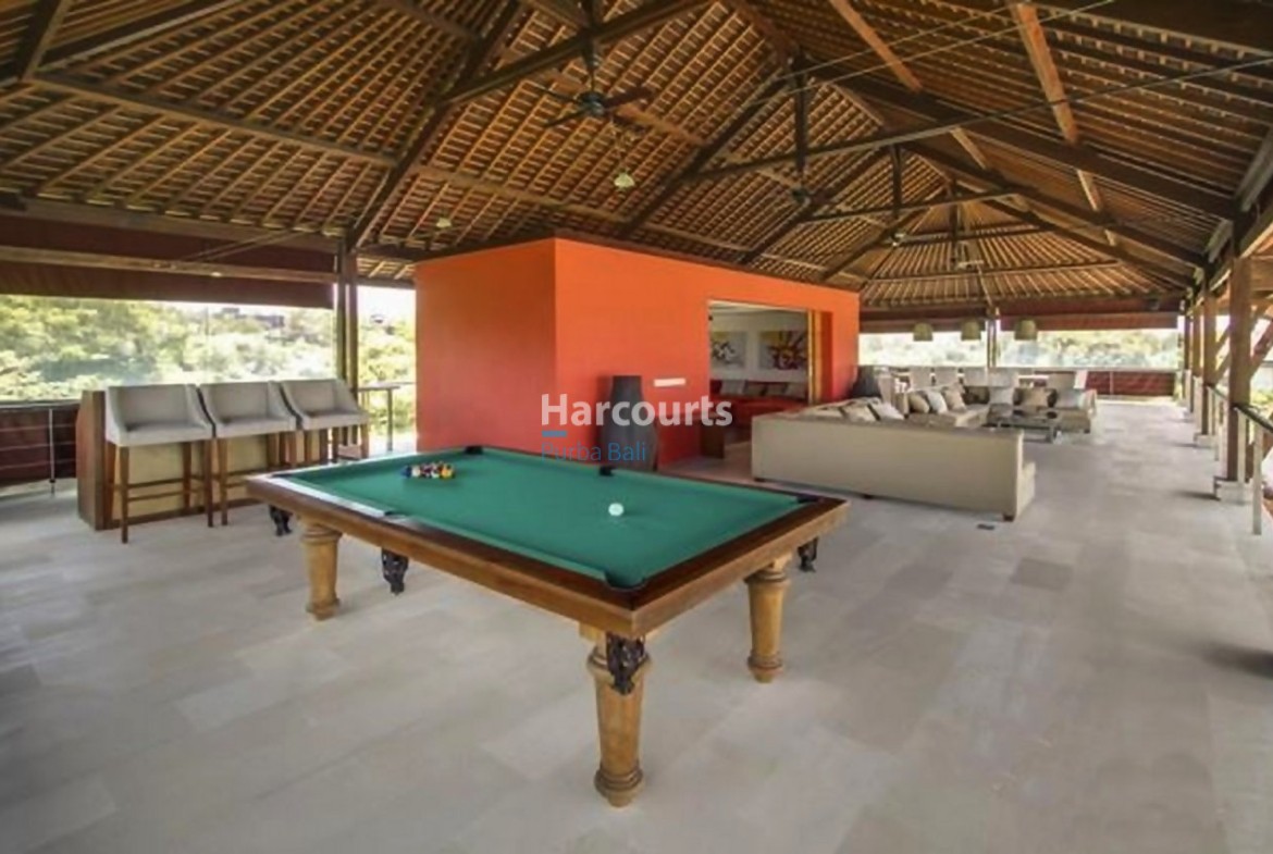 This Beautiful Bedroom Freehold Tropical Modern