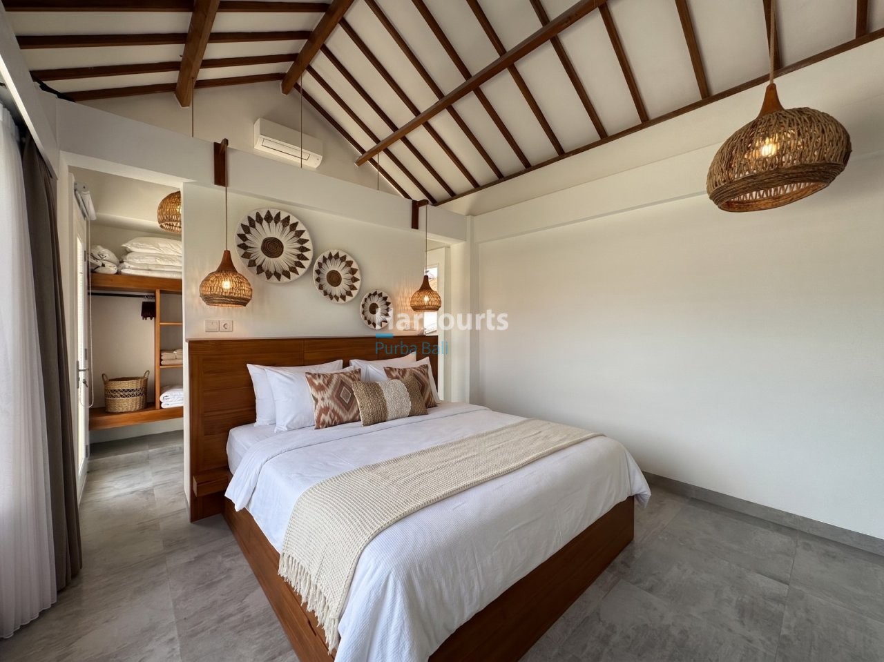 Located Sought After Residential Area Luxury Living