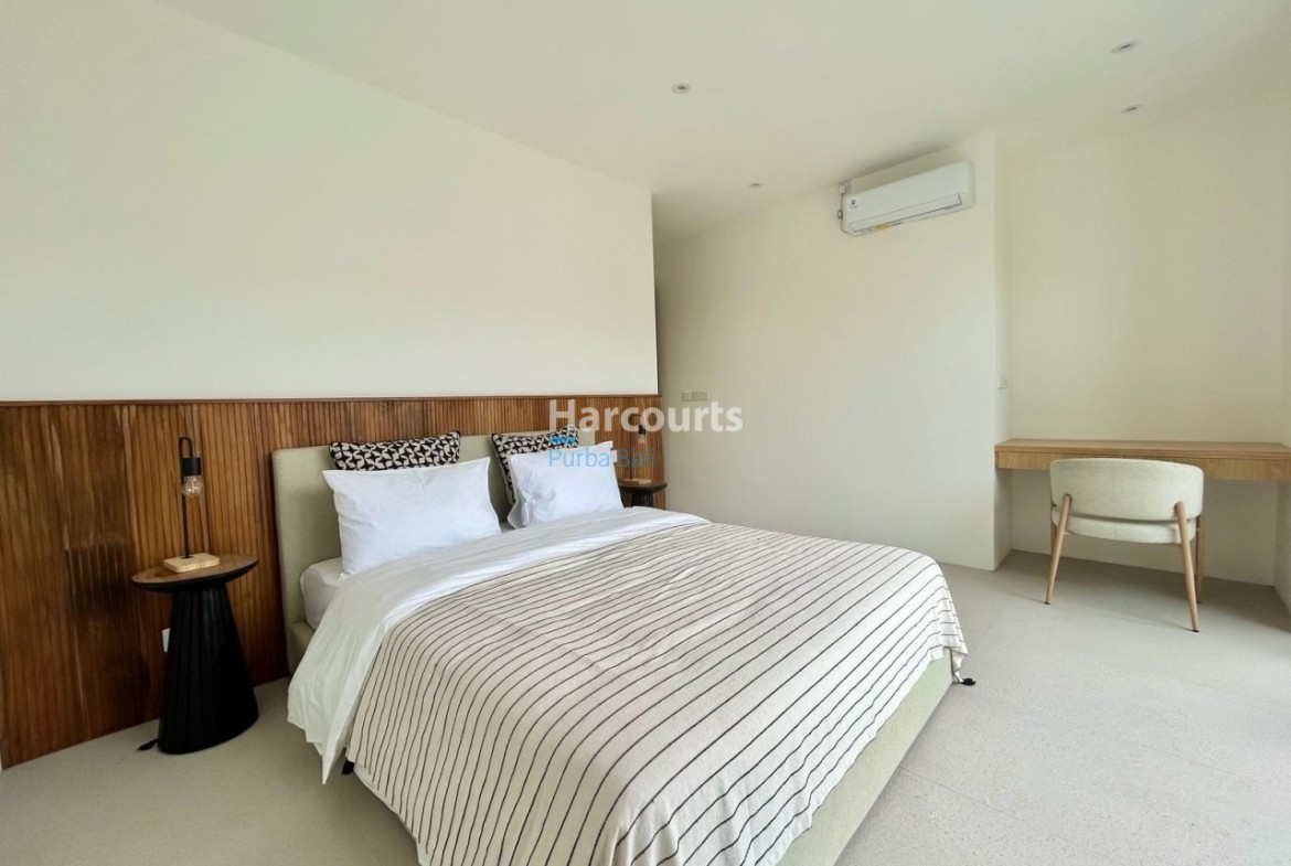 Nestled Sought After Residential Enclave Holiday Rental