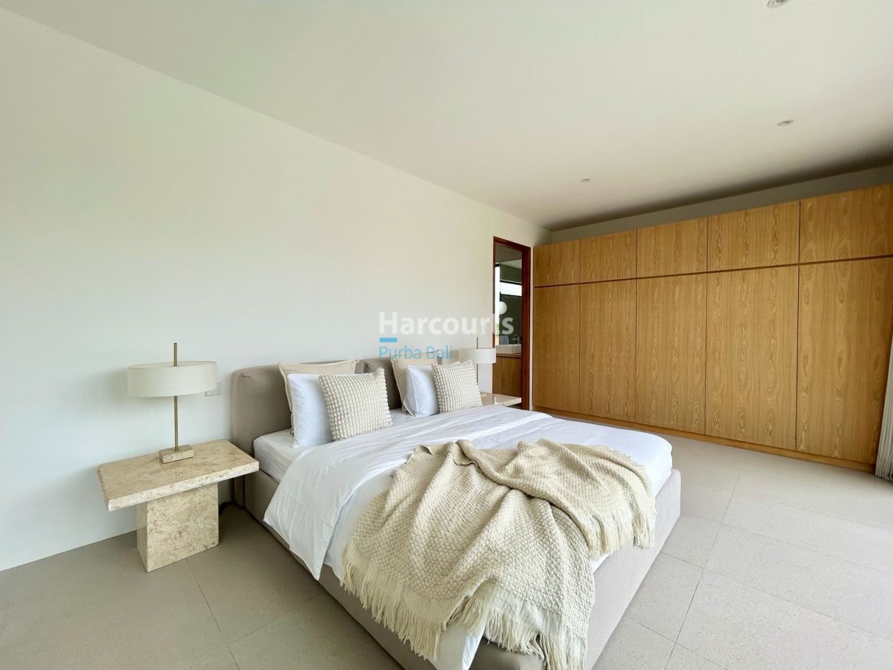 Nestled Sought After Residential Enclave Leasehold Opportunity