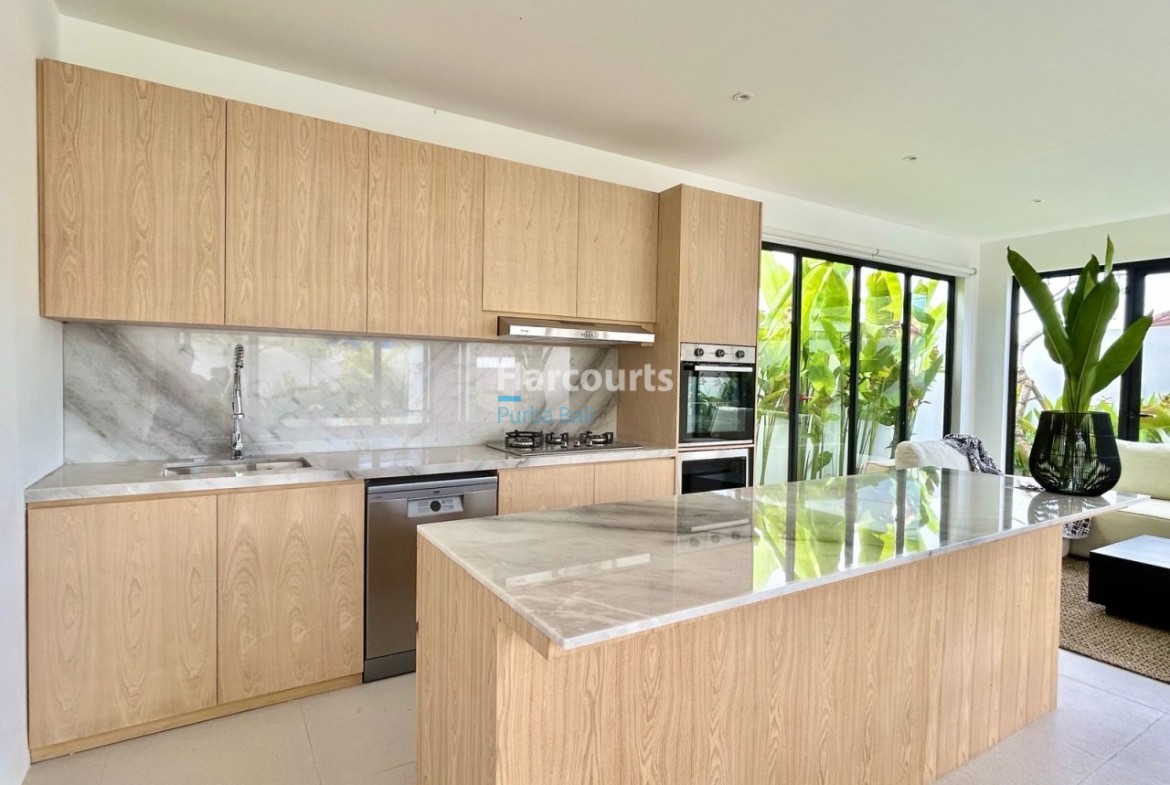 Nestled Sought After Residential Enclave Swimming Pool