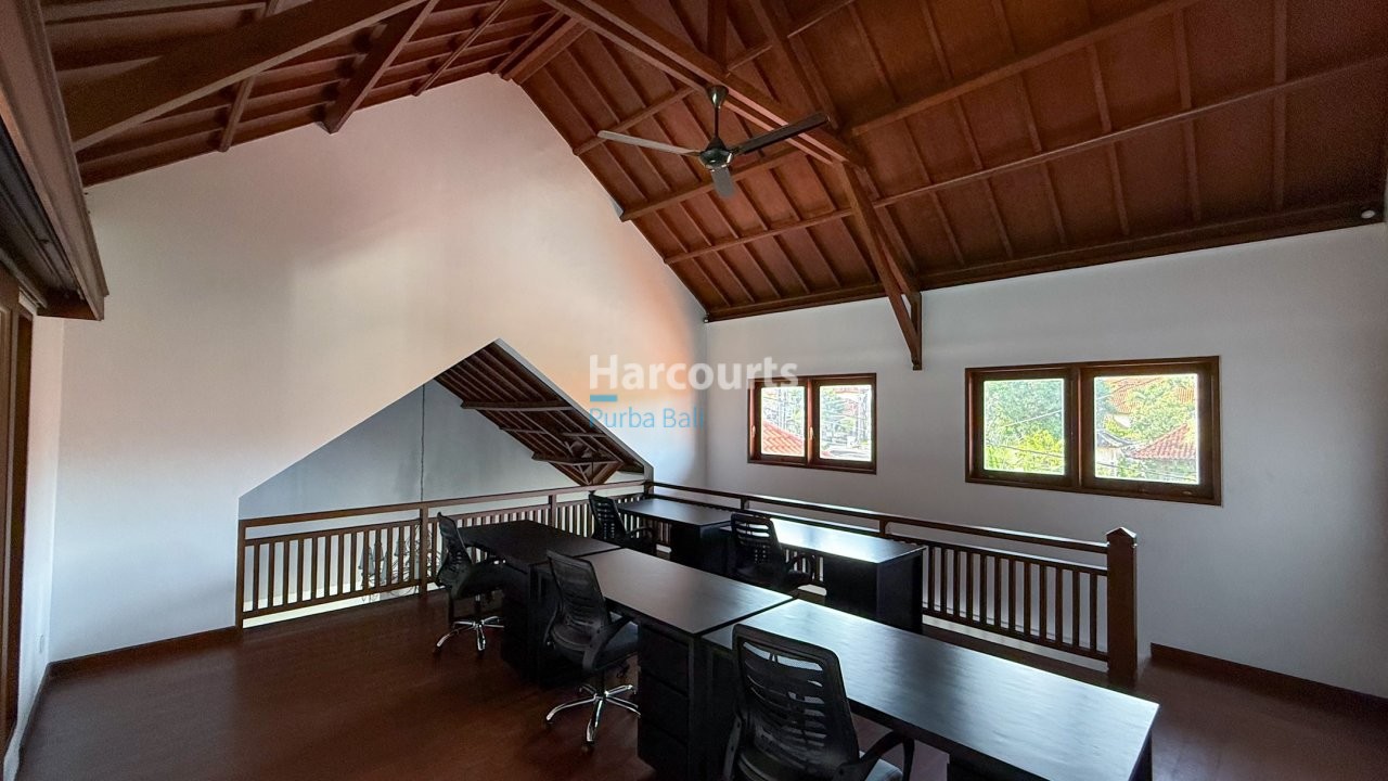 Nestled Within Prestigious Gated Freehold Ownership 1