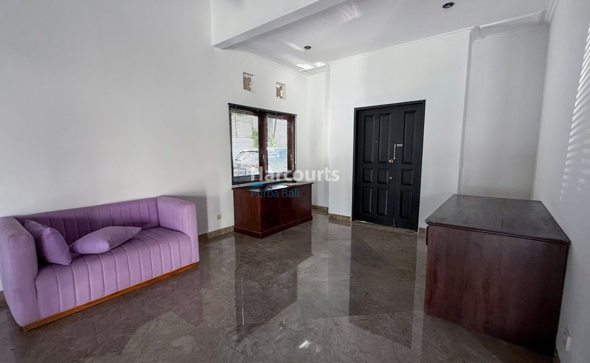 Nestled Within Prestigious Gated Holiday Rental