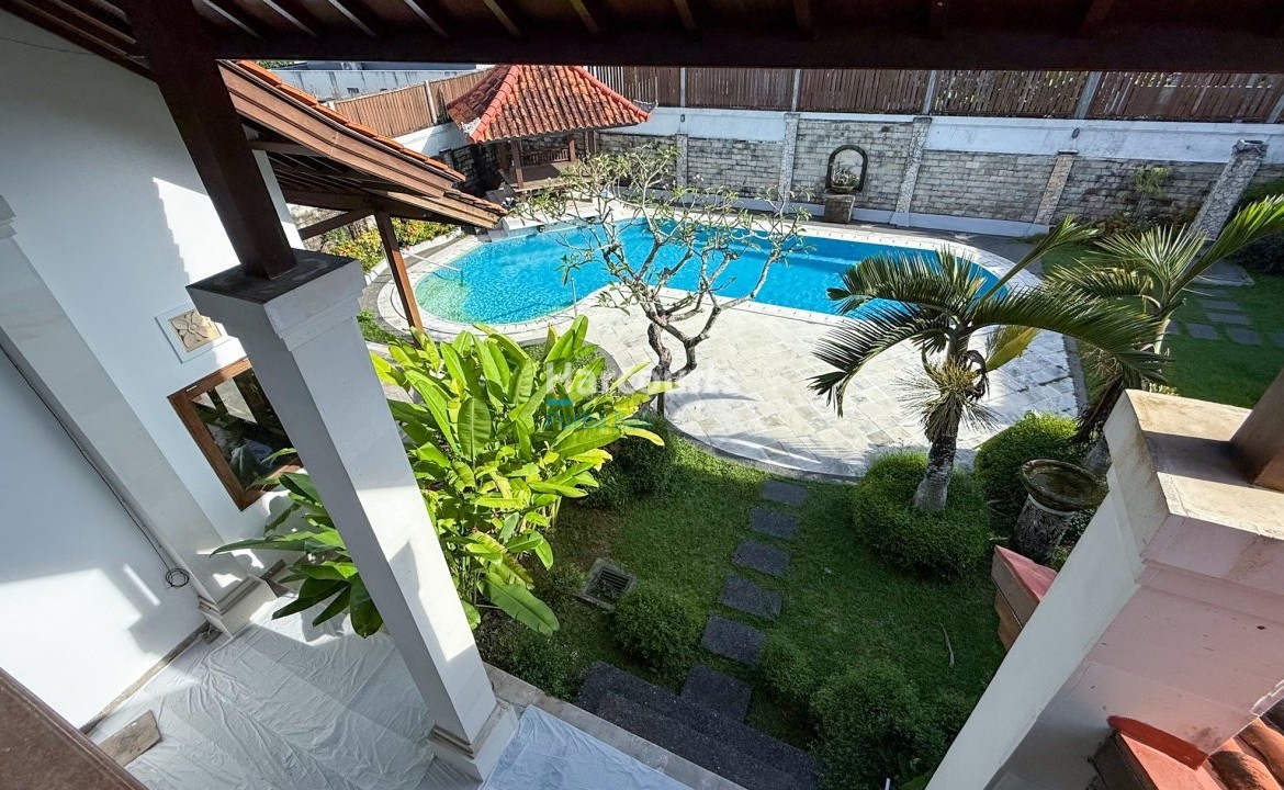 Nestled Within Prestigious Gated Leasehold Opportunity 1