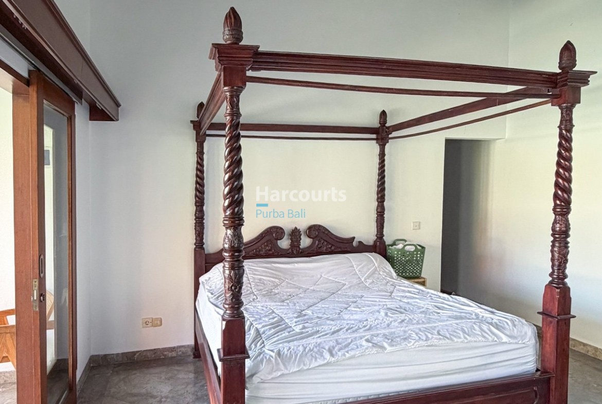 Nestled Within Prestigious Gated Leasehold Opportunity