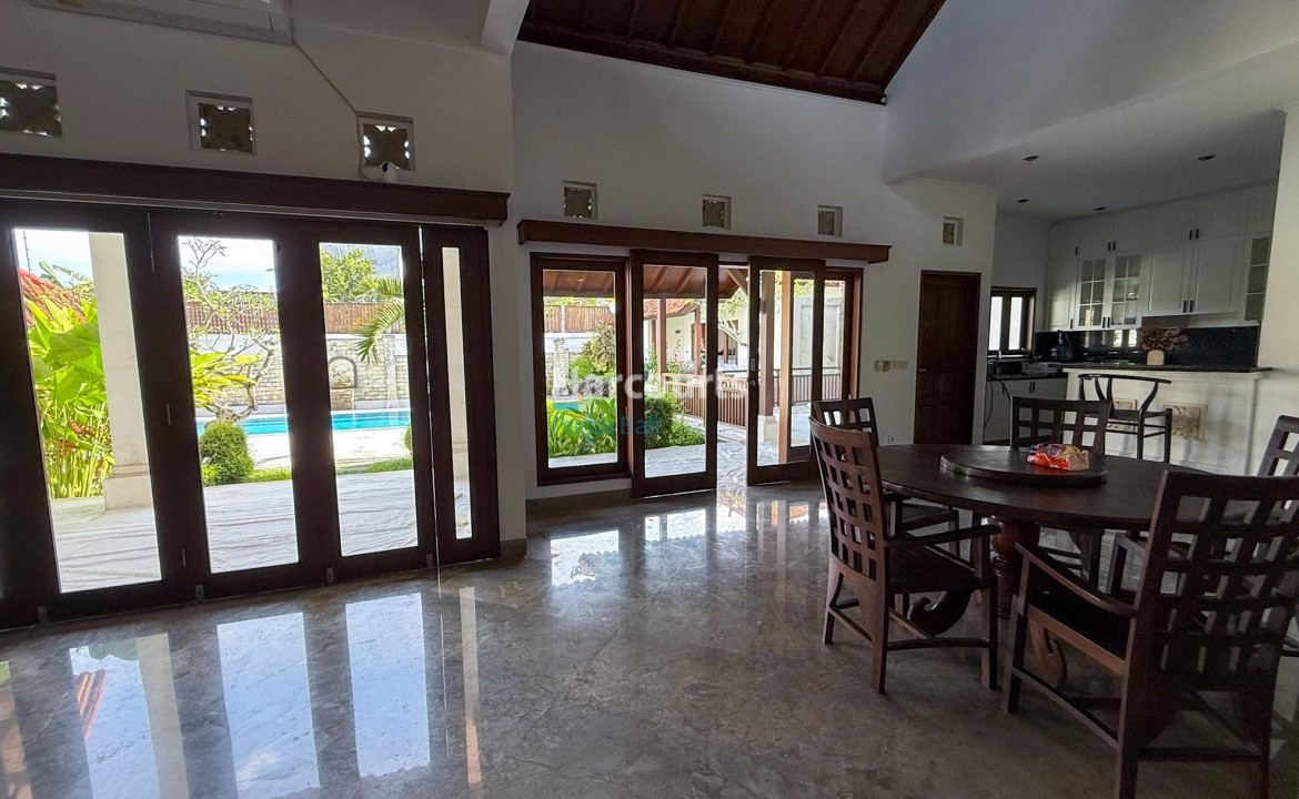 Nestled Within Prestigious Gated Ocean Breeze