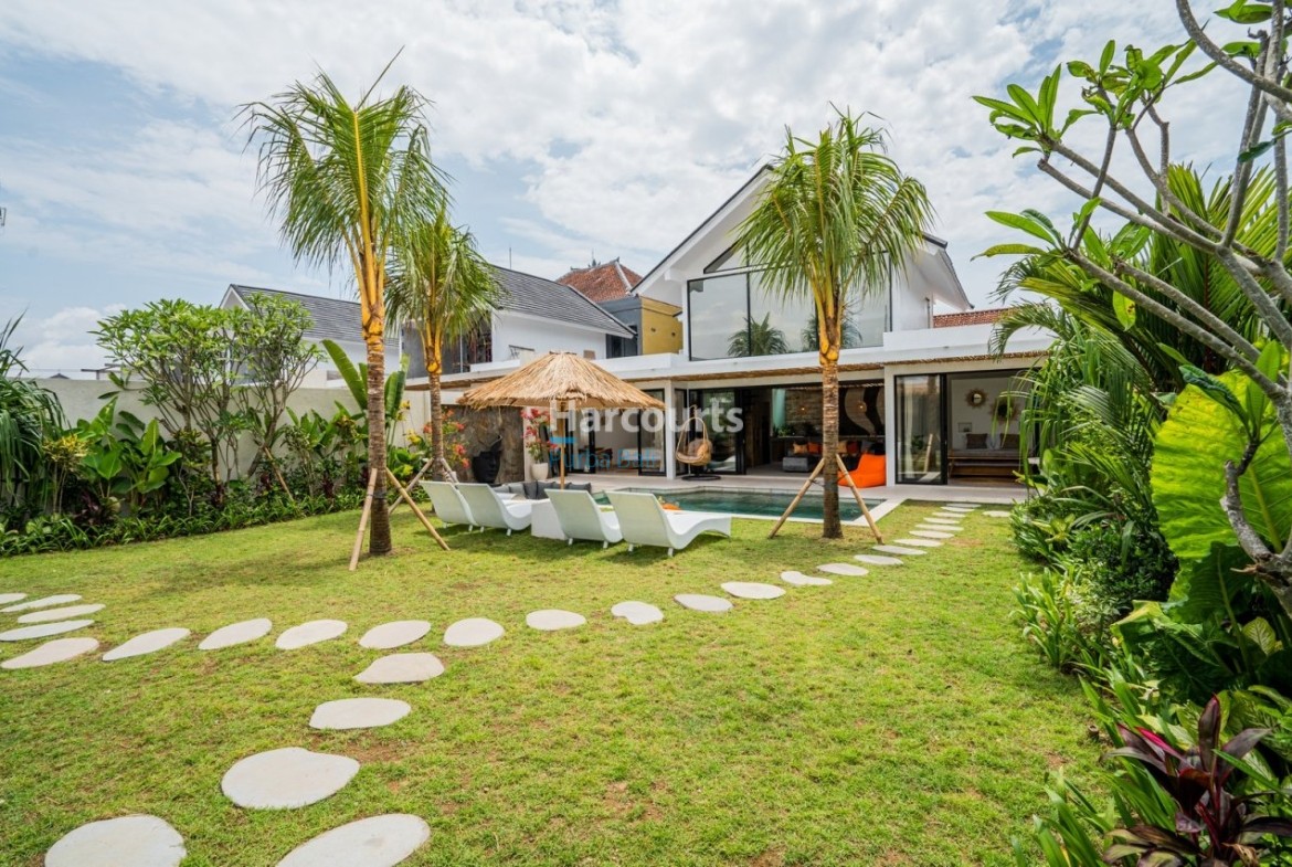 Situated Peaceful Residential Pocket Leasehold Opportunity 1