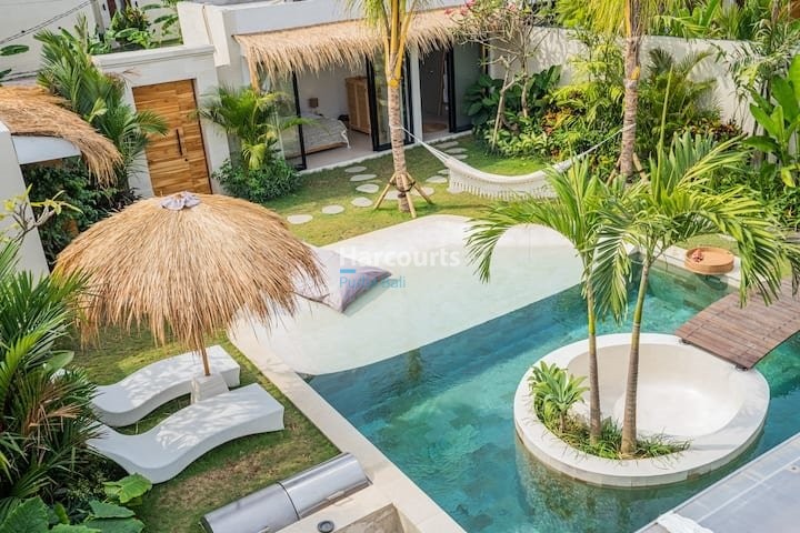 Situated Peaceful Residential Pocket Leasehold Opportunity