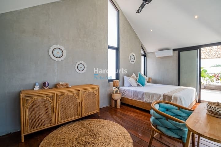 Situated Peaceful Residential Pocket Luxury Living 1
