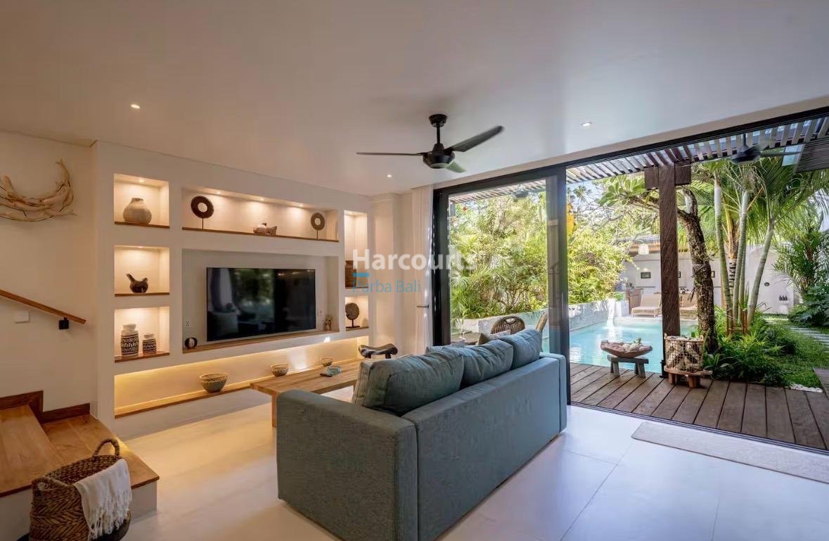 Discover Contemporary Tropical Living Luxury Living