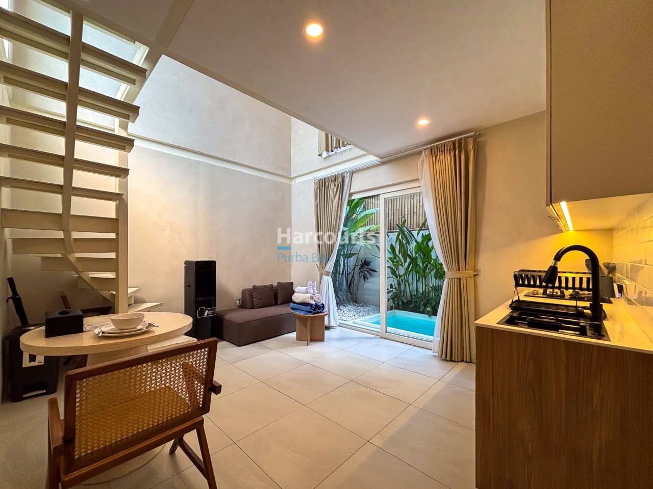 Discover Stylish Tropical Retreat For Sale