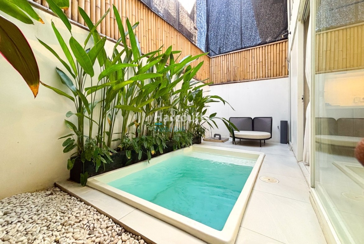 Discover Stylish Tropical Retreat Ricefield View