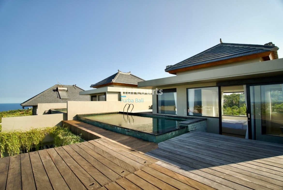 Exclusive Collection Just Three Freehold Ownership 1