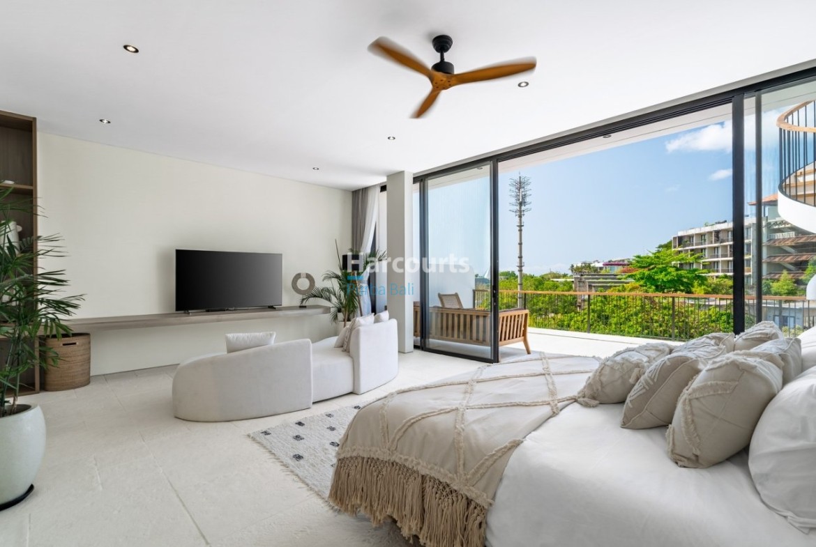 Experience Contemporary Tropical Living For Sale