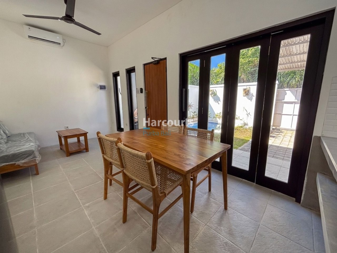 Secure Charming Leasehold Villa Luxury Living