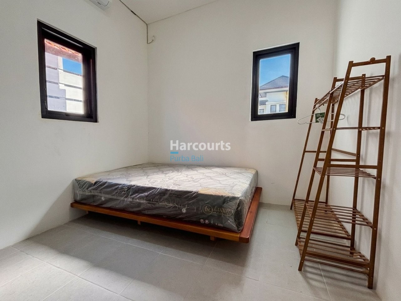 Secure Charming Leasehold Villa Property Investment