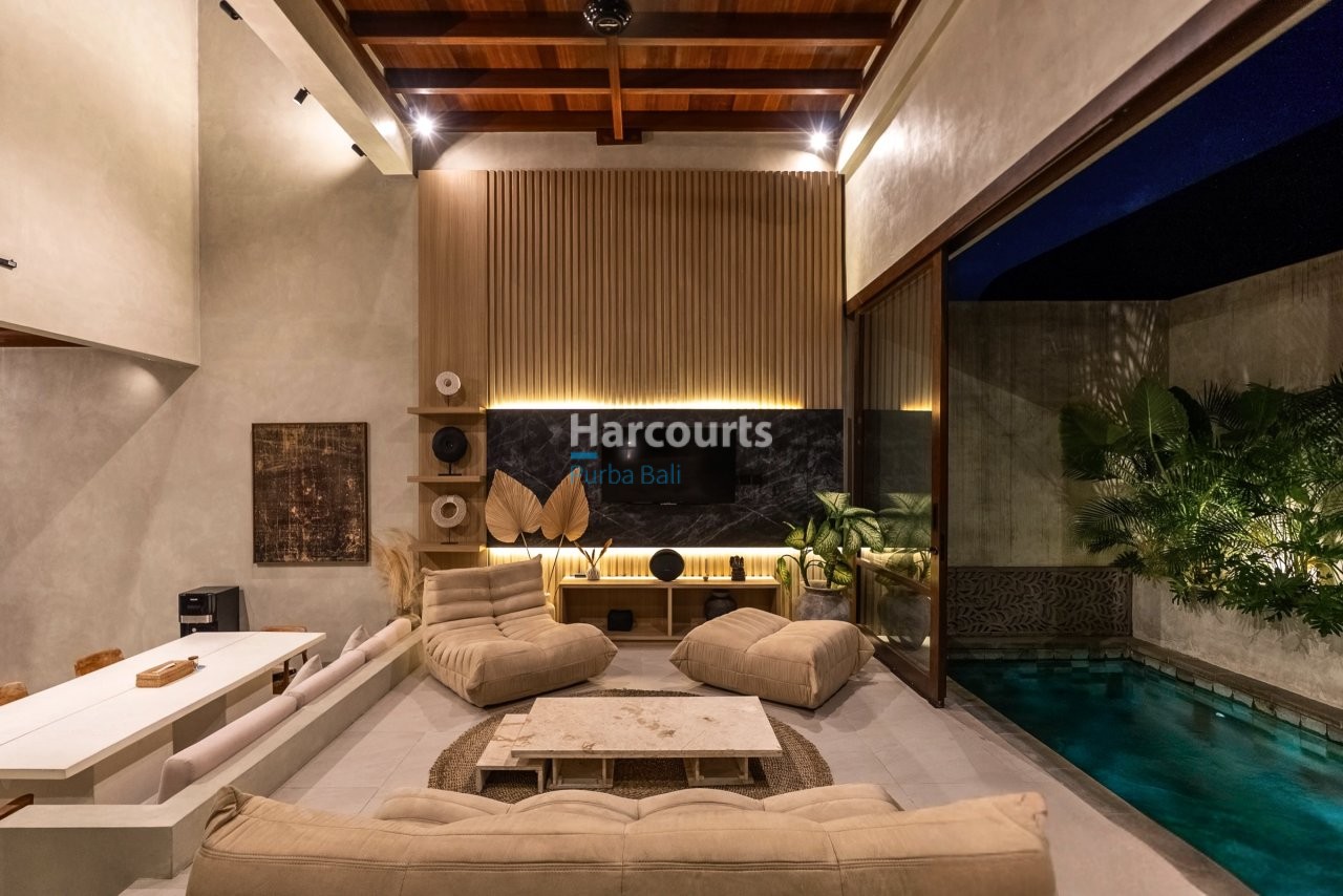 Set Highly Sought After Area Luxury Living