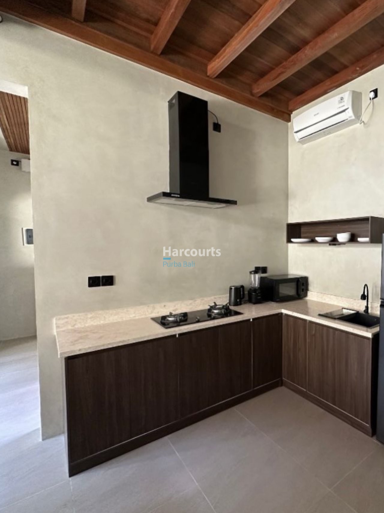 Set Highly Sought After Area Real Estate Bali