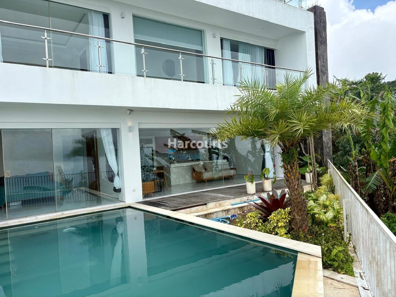 Welcome This Newly Built Luxury Living