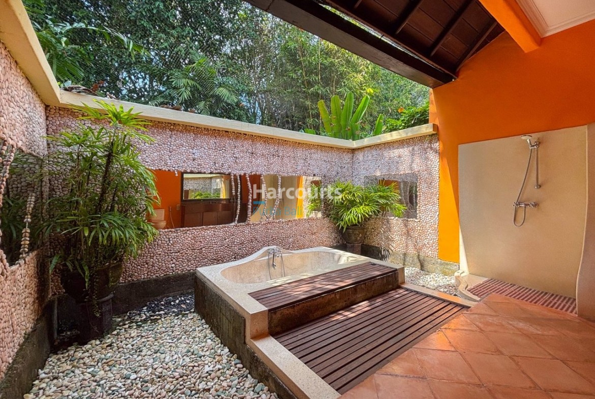 Within Lush Greenery Cepaka Holiday Rental