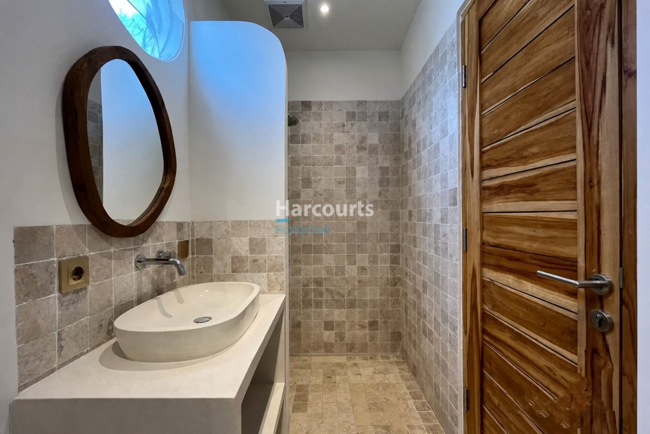 Located Along Jalan Pantai Luxury Living
