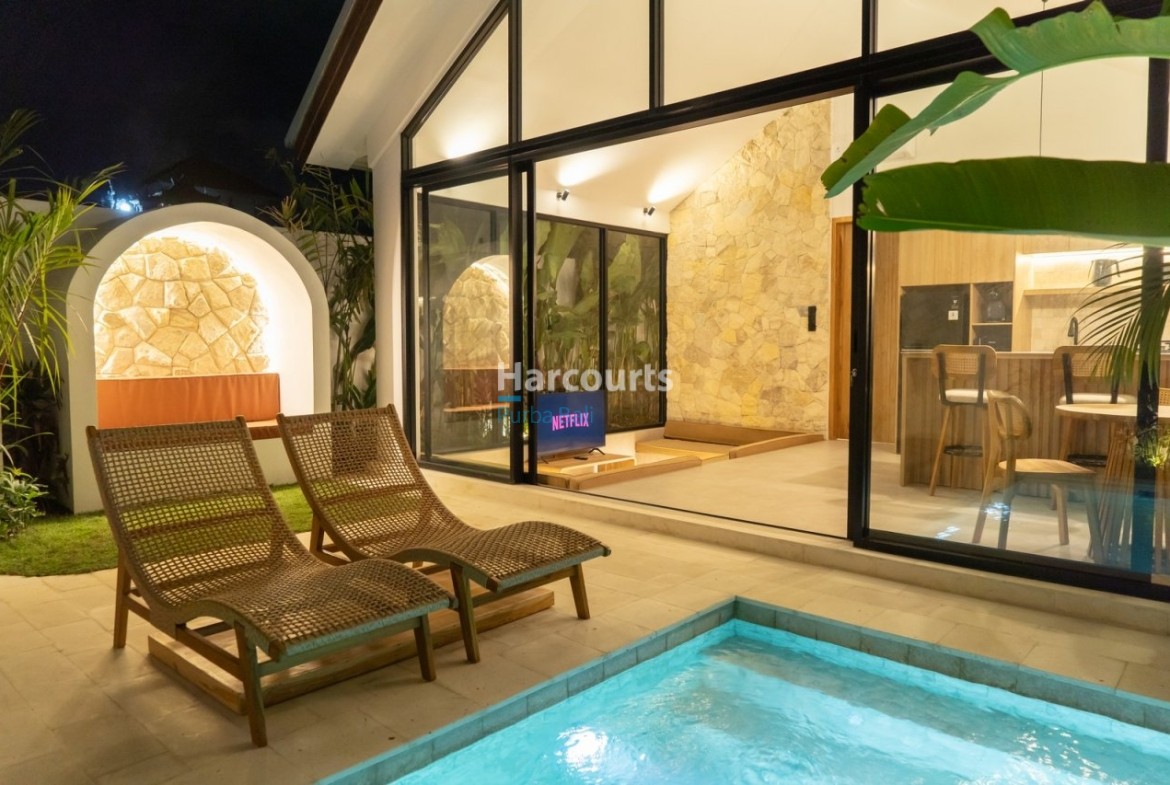 Located Ungasan This Newly Tropical Modern