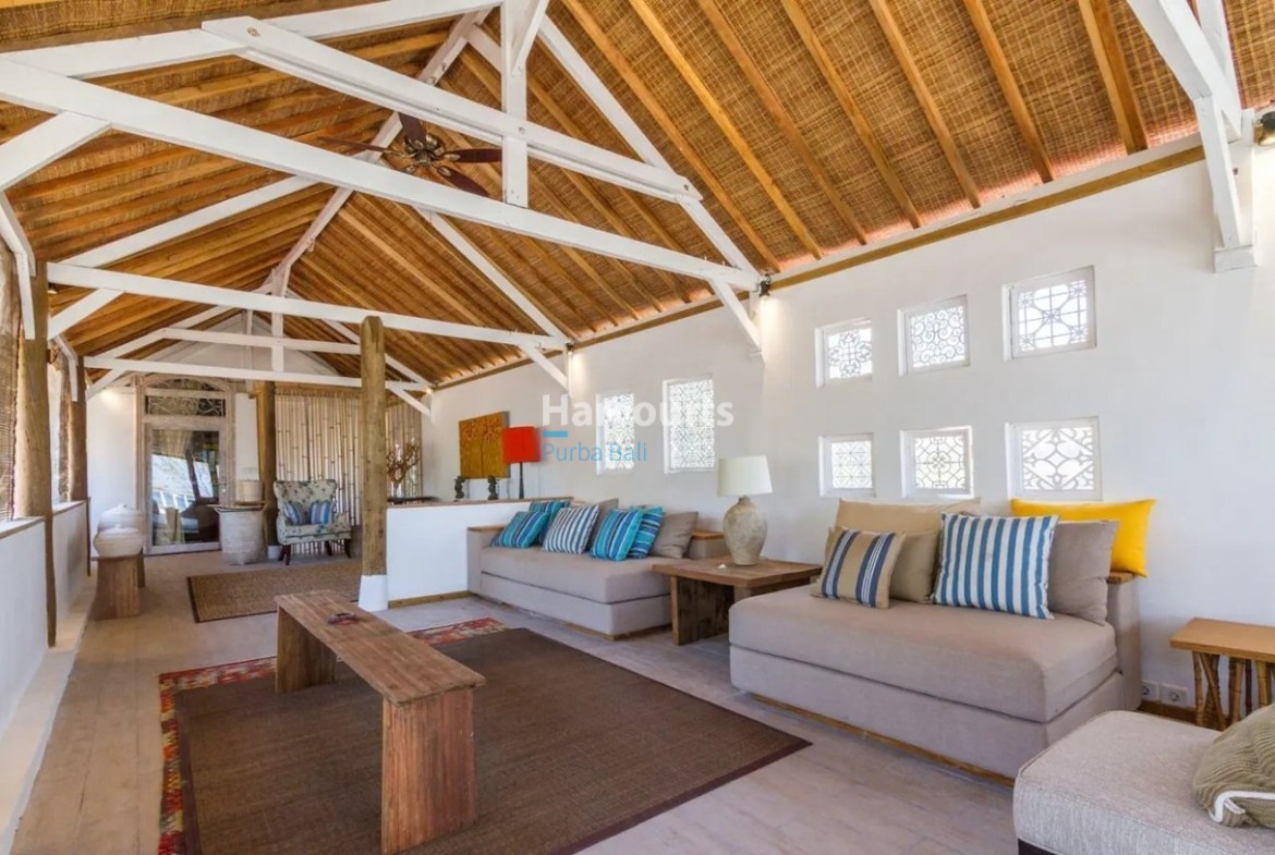 Positioned Directly Beachfront Gili Leasehold Opportunity