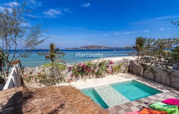 Positioned Directly Beachfront Gili Property Investment