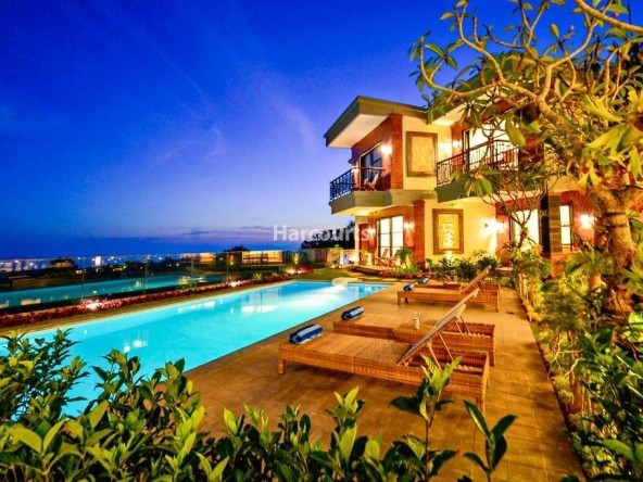 Positioned Elevated Hillside Uluwatu Luxury Living