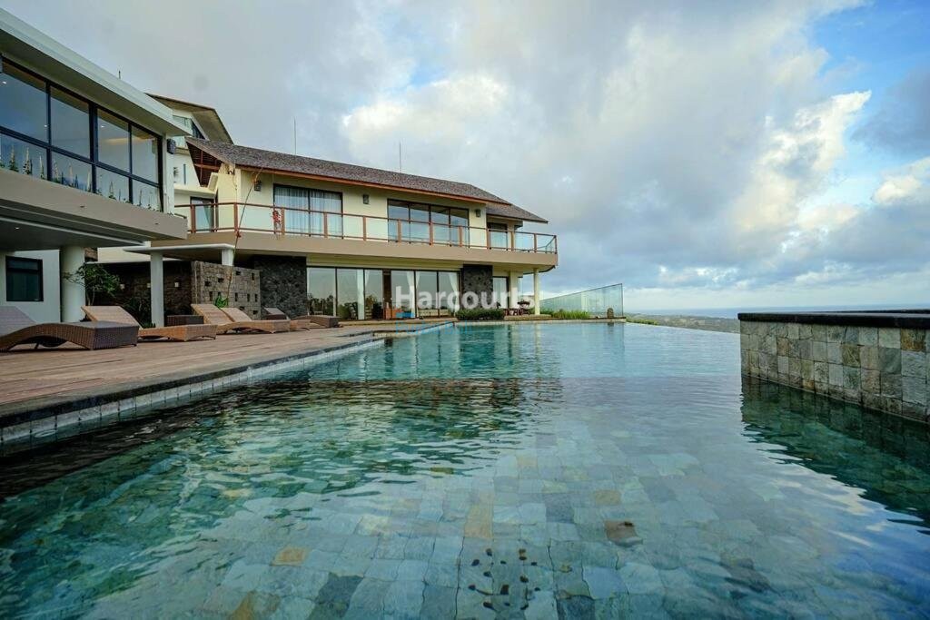 Positioned Elevated Landscape Uluwatu Freehold Ownership