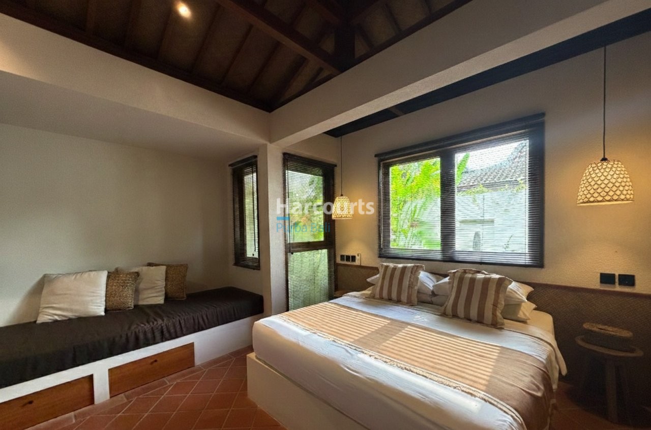 Positioned Pecatu Just Minutes Tropical Modern
