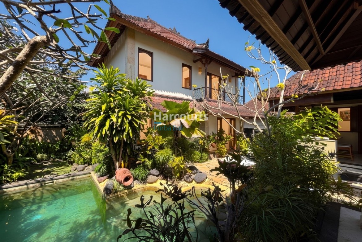 Set Along Jalan Melasti Property Investment