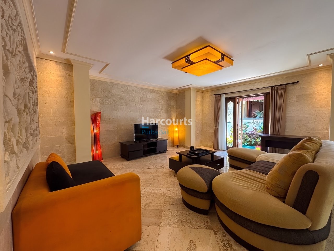 Set Along Jalan Melasti Real Estate Bali