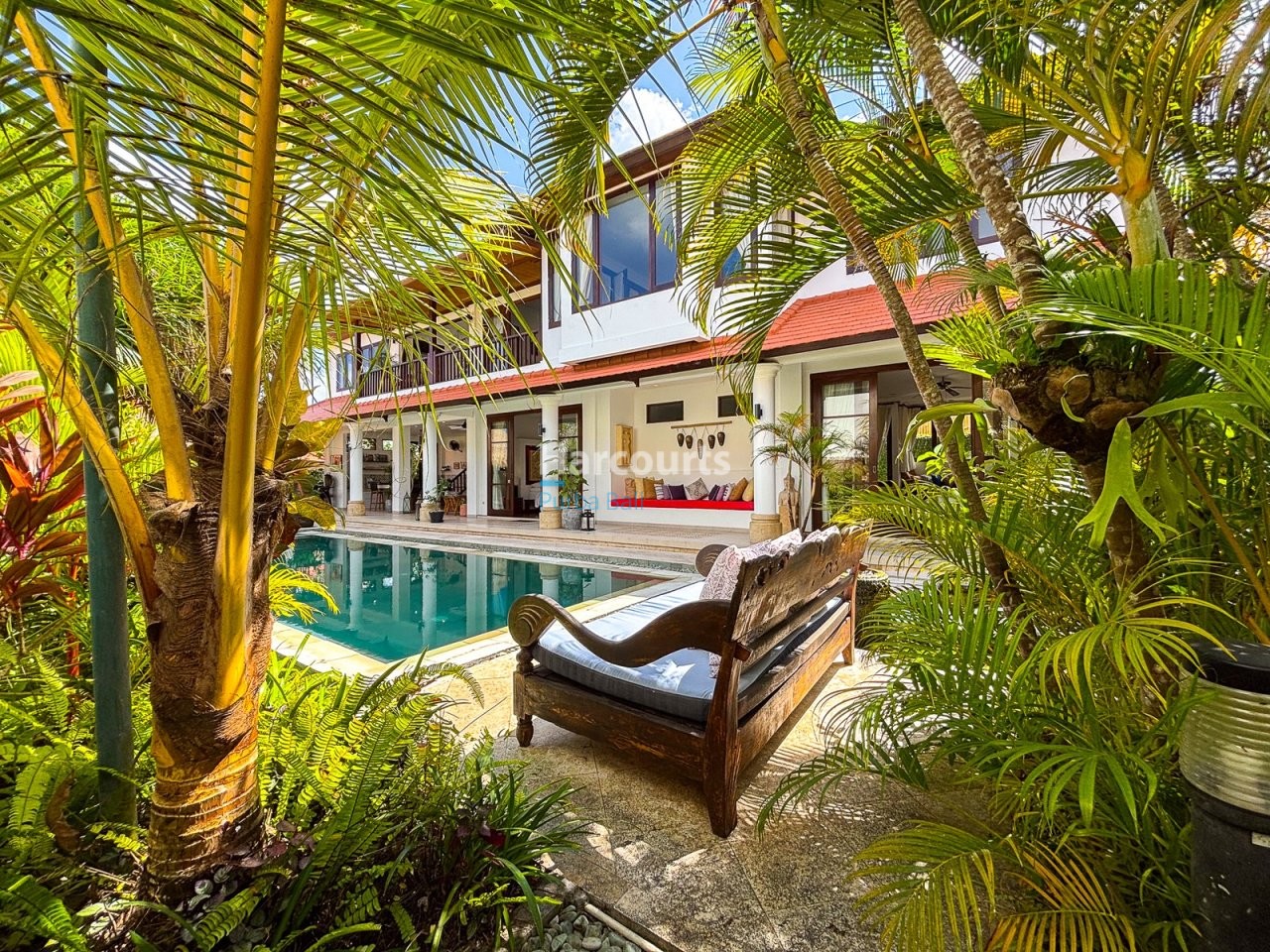 Set Desirable Cemagi This Luxury Living 1
