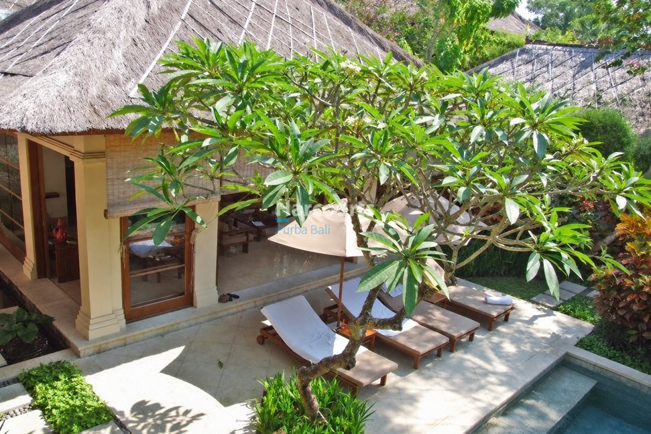 Set Within Exclusive Gated Property Investment