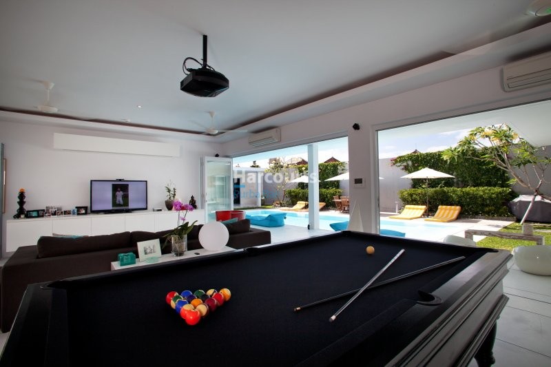 Set Within One Balis Real Estate Bali