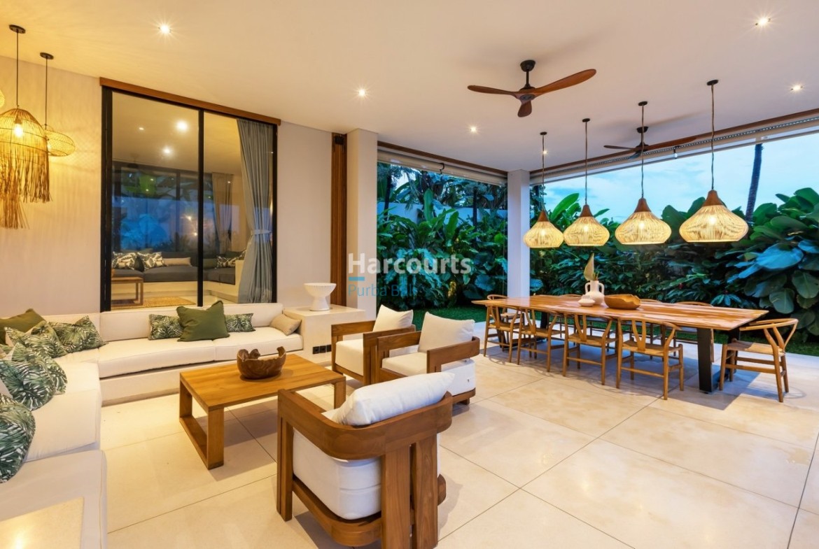 Set Within Peaceful Residential Leasehold Opportunity
