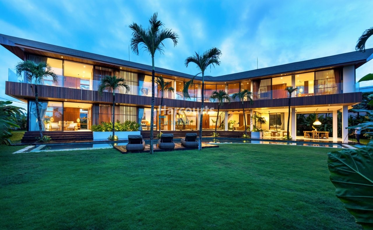 Set Within Peaceful Residential Ricefield View