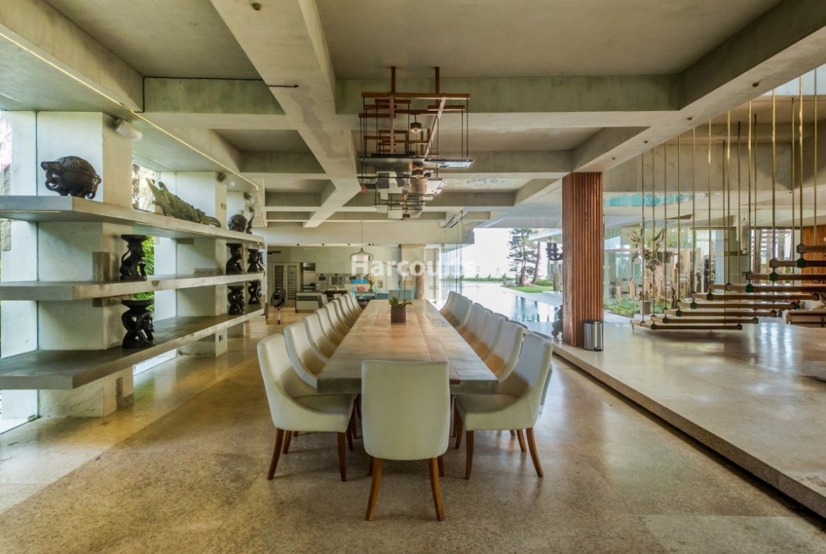 Spectacular Beachfront Freehold Villa Bali Home